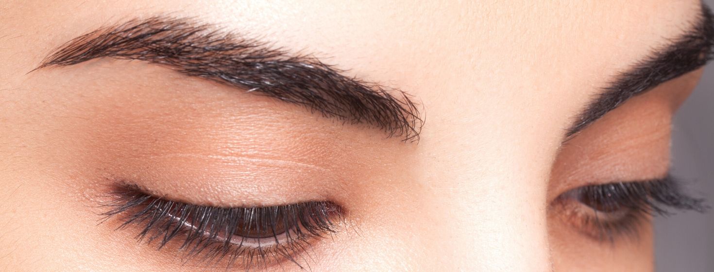 Eyebrow Threading vs Waxing: Which Is Better?